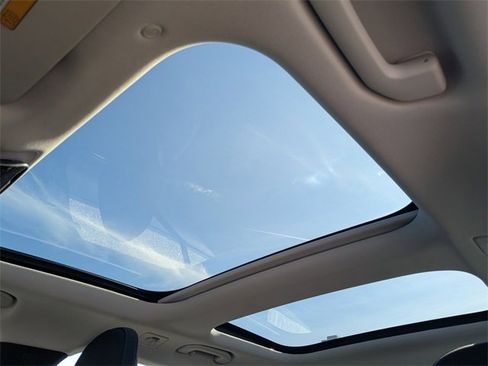 Used 2025 Mercedes-Benz E 450 4MATIC All-Terrain Wagon image 22