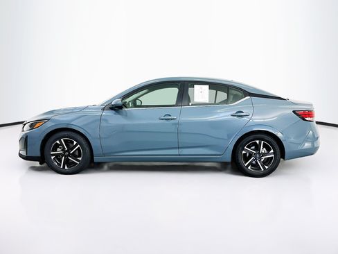 Used 2024 Nissan Sentra SV FWD image 4