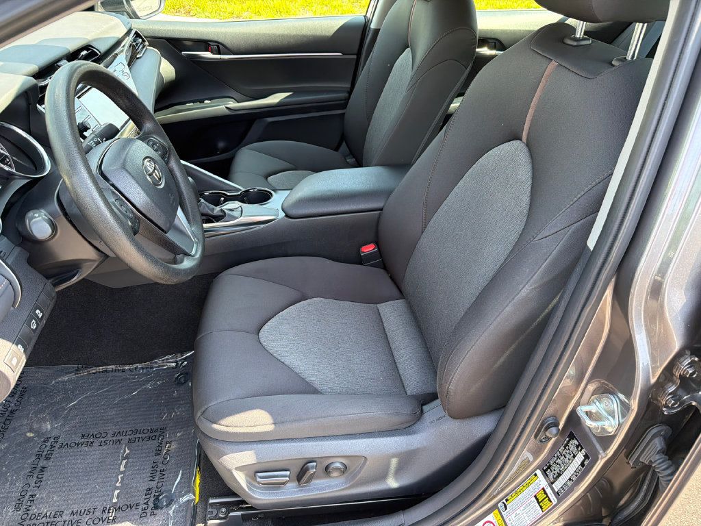 Used 2019 Toyota Camry LE w/ Convenience Package FWD image 11