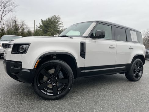 New 2026 Land Rover Defender 110 X-Dynamic SE AWD/4WD image 35
