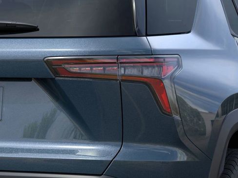 New 2026 Chevrolet Equinox LT FWD image 11