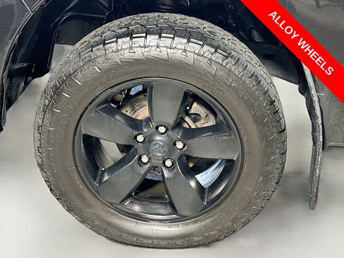 Used 2017 RAM 1500 Express w/ Black Ram 1500 Express Group AWD/4WD image 28