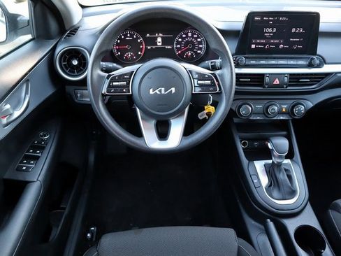 Used 2024 Kia Forte LXS image 4