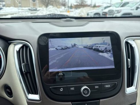 Used 2024 Chevrolet Malibu LT image 31