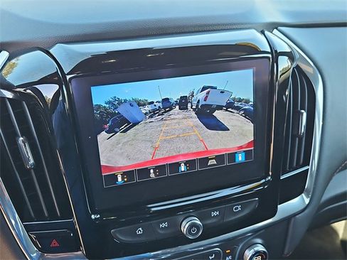 Used 2023 Chevrolet Traverse RS image 26