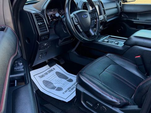 Used 2019 Ford Expedition Limited w/ Equipment Group 303A image 9