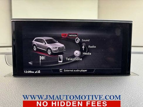 Used 2017 Audi Q7 3.0T Premium Plus image 31