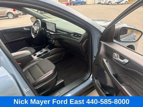 Used 2023 Ford Escape ST-Line w/ Tech Pack #1 AWD/4WD image 11