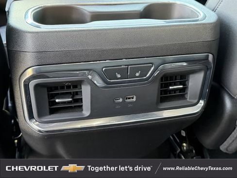 Used 2025 Chevrolet Silverado 1500 High Country w/ High Country Premium Package AWD/4WD image 35