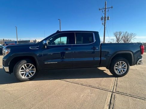 Used 2020 GMC Sierra 1500 SLE image 4