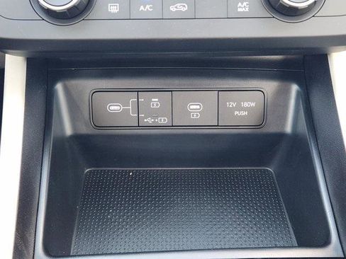 New 2026 Hyundai Tucson SE image 14