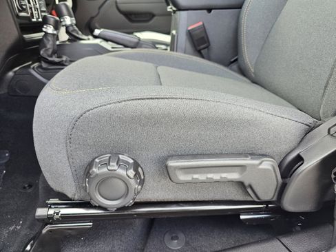 New 2026 Jeep Gladiator Sport image 20