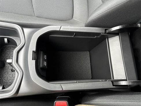 Used 2025 Toyota RAV4 LE image 21