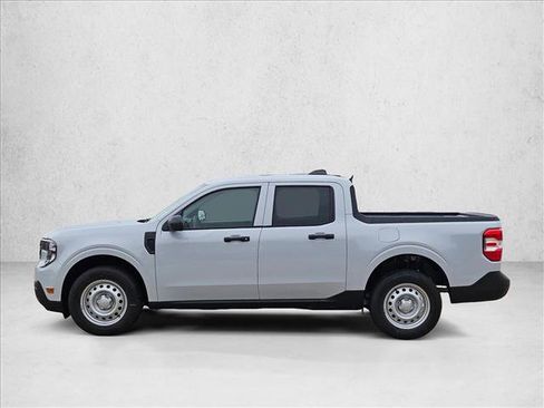 New 2025 Ford Maverick XL image 5