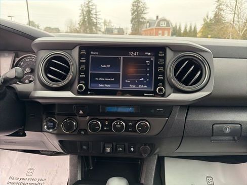 Used 2023 Toyota Tacoma TRD Sport image 17