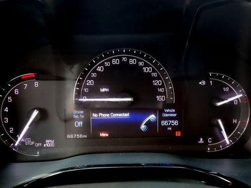 Used 2017 Cadillac XT5 Luxury w/ Driver Awareness Package image 6