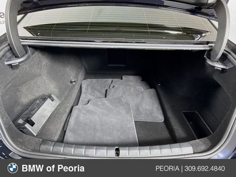 Used 2024 BMW 760i xDrive w/ Executive Package image 28