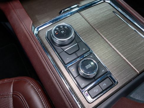 Used 2023 Ford Expedition Max Limited image 28