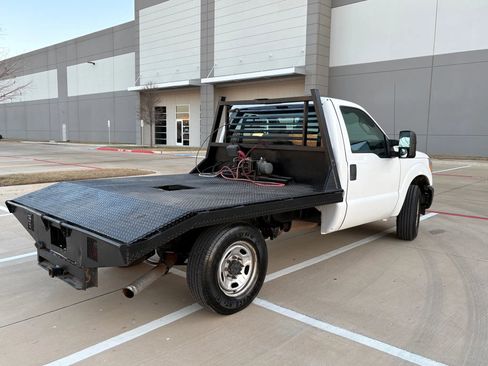 Used 2013 Ford F350 XL w/ Camper Pkg image 7