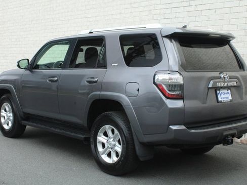 Used 2015 Toyota 4Runner SR5 Premium image 4
