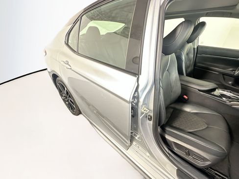 Used 2020 Toyota Camry XSE FWD image 28