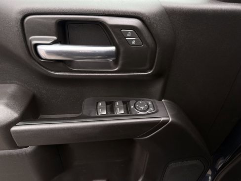 Used 2022 Chevrolet Silverado 1500 Custom image 15