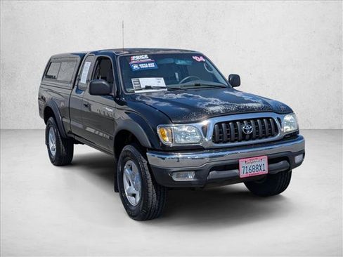 Used 2004 Toyota Tacoma 4x4 Xtracab V6 image 3