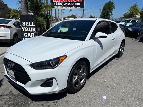 Used 2019 Hyundai Veloster 2.0 FWD image 3