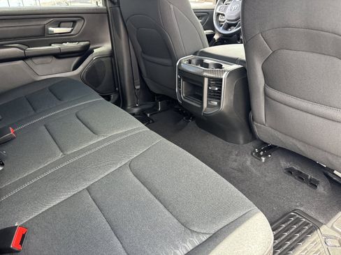 New 2026 RAM 1500 Express AWD/4WD image 10
