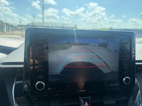 Used 2022 Toyota Corolla LE FWD image 10