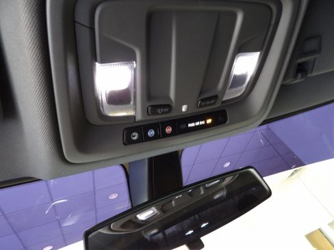 Used 2019 Chevrolet Silverado 1500 RST image 11