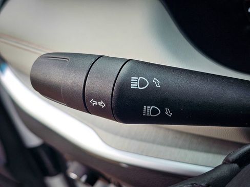 New 2026 Jeep Compass Limited image 18