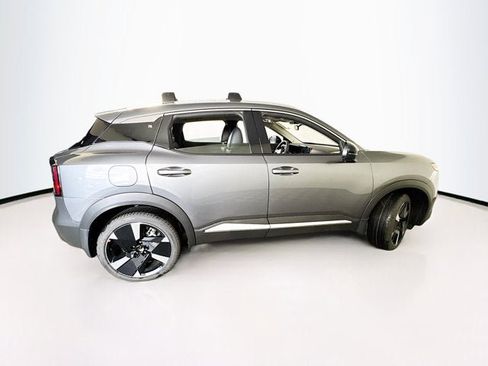 New 2026 Nissan Kicks SR w/ Cold Weather Package image 4