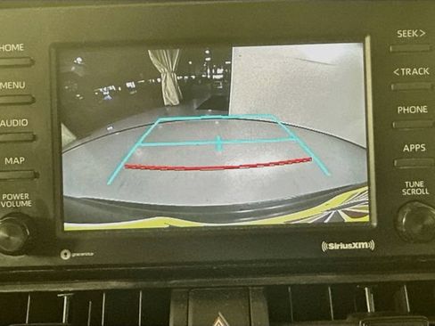 Used 2020 Toyota RAV4 XLE FWD image 11