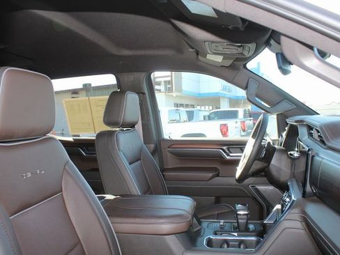 Used 2024 GMC Sierra 1500 Denali image 17