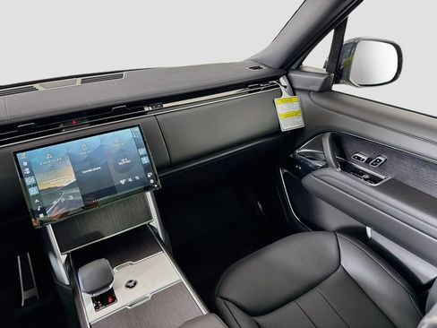 New 2026 Land Rover Range Rover SE AWD/4WD image 25