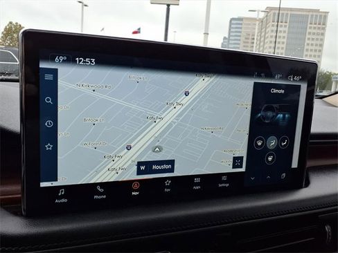 Certified 2023 Lincoln Nautilus Reserve w/ Cargo Utility Package image 17