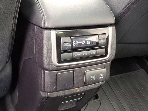 Certified 2022 Subaru Ascent Onyx Edition image 12
