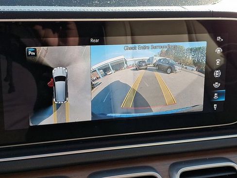 Used 2021 Mercedes-Benz GLS 450 4MATIC image 24