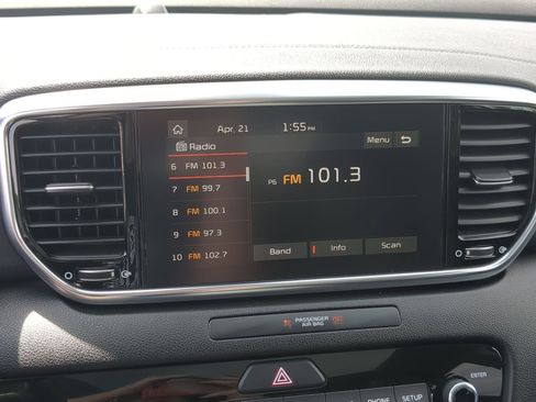 Used 2022 Kia Sportage EX FWD image 16