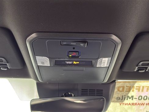 Certified 2025 Toyota Tacoma SR5 image 11