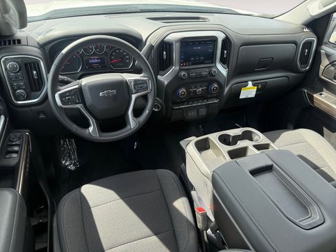 Used 2019 Chevrolet Silverado 1500 LT Trail Boss w/ Convenience Package image 15