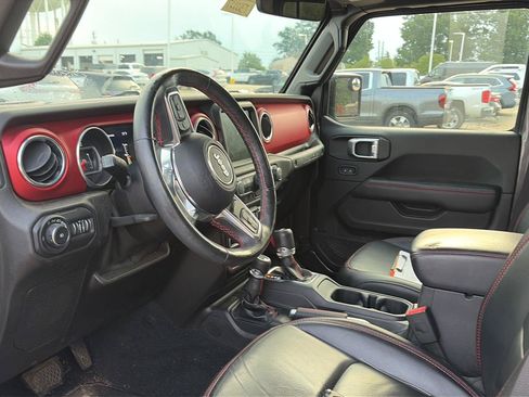 Used 2019 Jeep Wrangler Unlimited Rubicon AWD/4WD image 5