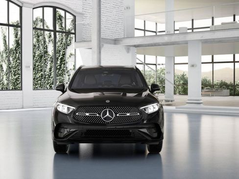 Certified 2025 Mercedes-Benz GLC 350e 4MATIC image 37