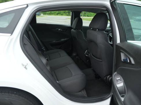 Used 2023 Chevrolet Malibu LT FWD image 21