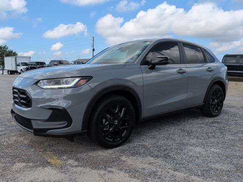 Used 2025 Honda HR-V Sport image 6