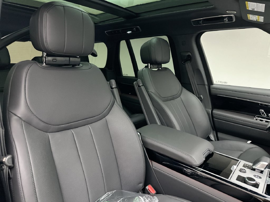 New 2027 Land Rover Range Rover SE AWD/4WD image 6