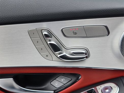 Used 2021 Mercedes-Benz GLC 300 GLC 300 image 25