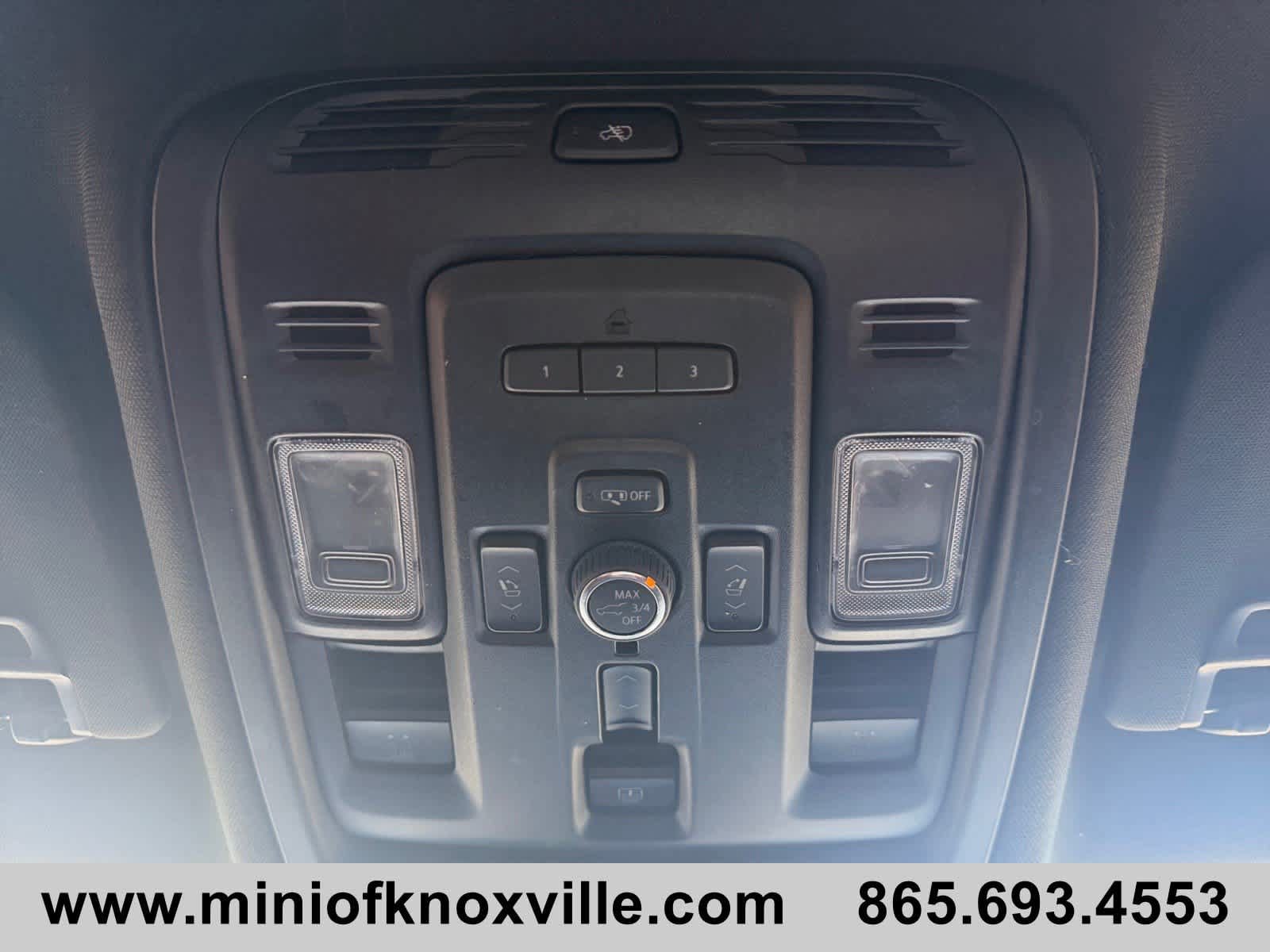 Used 2024 GMC Yukon Denali Ultimate AWD/4WD image 25