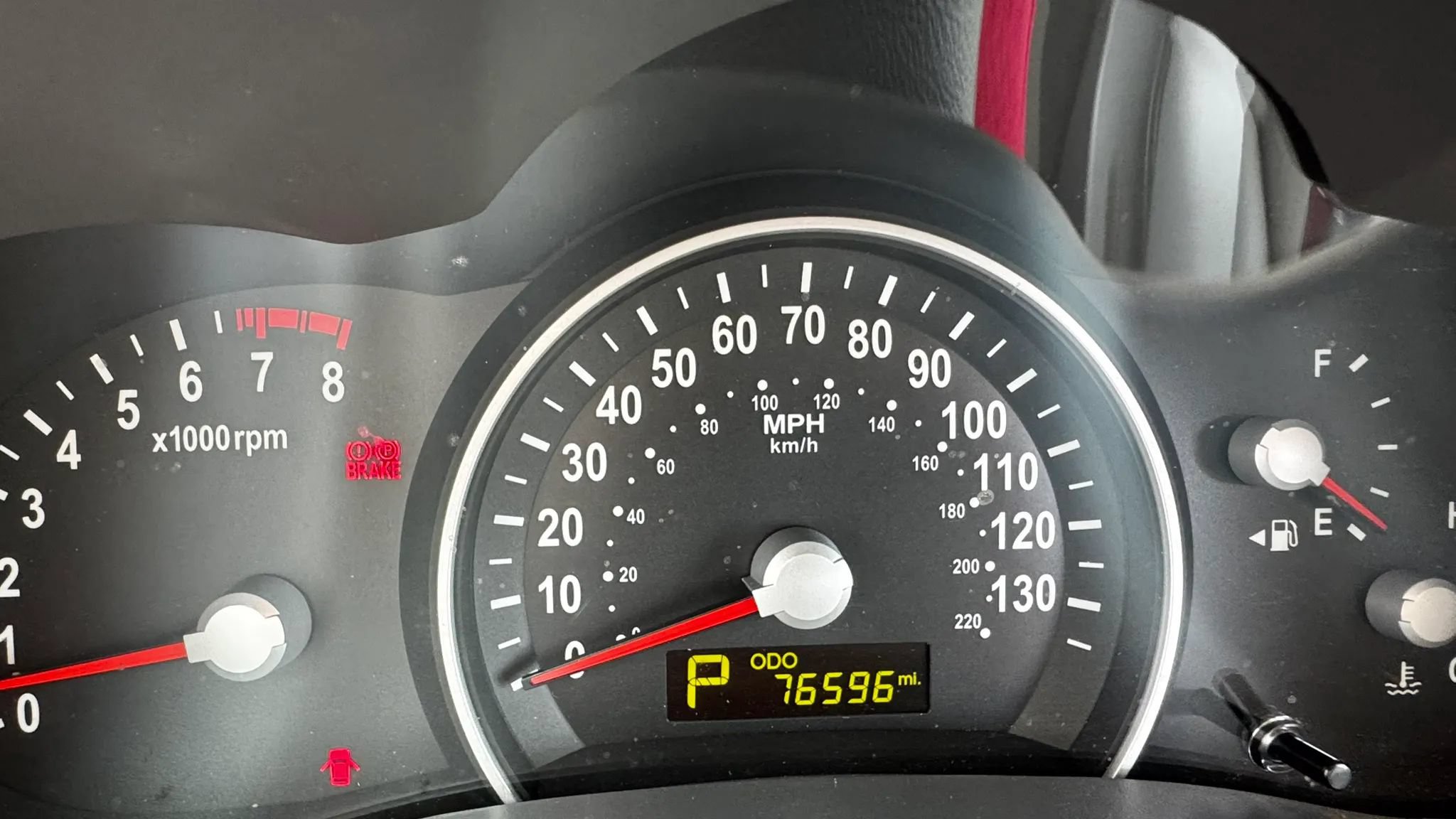 Used 2012 Kia Sedona EX w/ Luxury Pkg FWD image 27